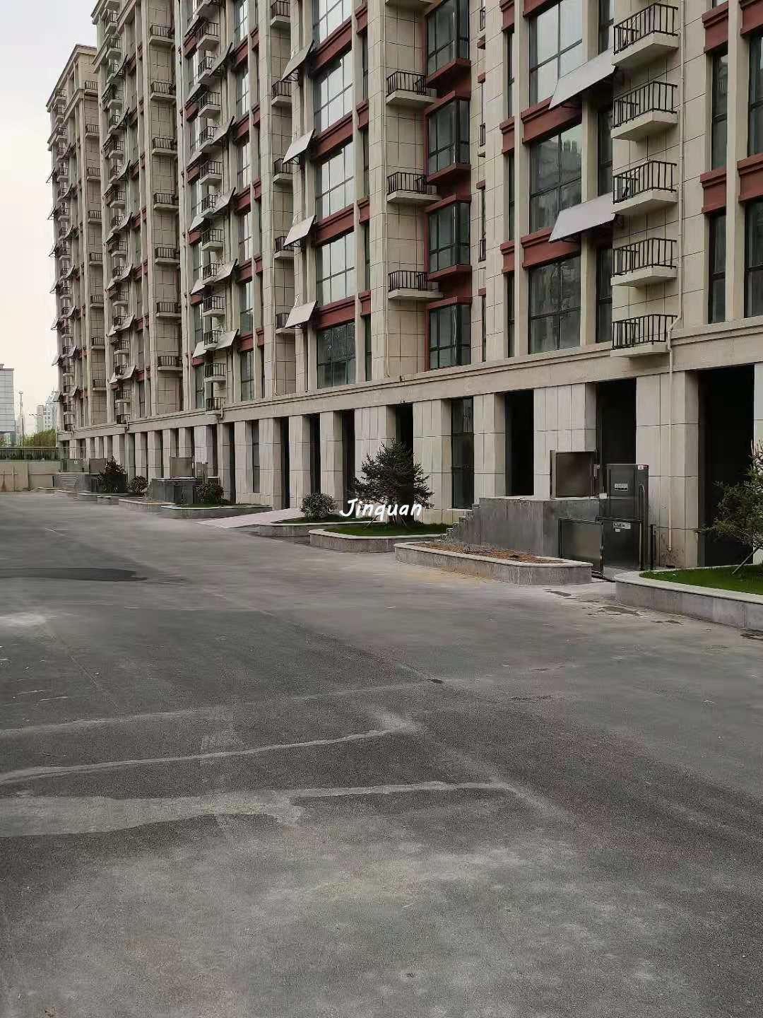 日照小區(qū)8臺無障礙升降機(jī)